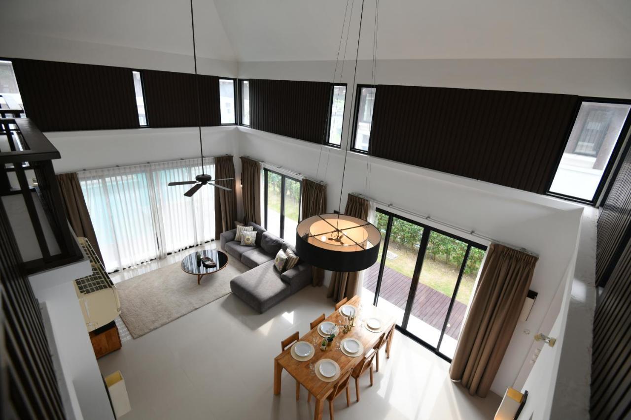 The Oriental Beach Resort Rayong Exterior photo